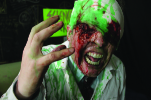 Return to Nuke 'Em High Vol. 1 foto 5