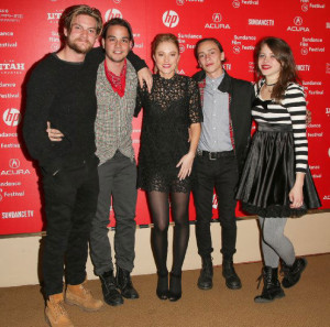 Keir Gilchrist, Jake Weary, Maika Monroe, Olivia Luccardi, Daniel Zovatto